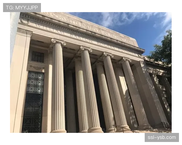 为迎合亚洲市场，三场周末比赛的开球时间提前至美国东部时间上午，并配备中文解说流。